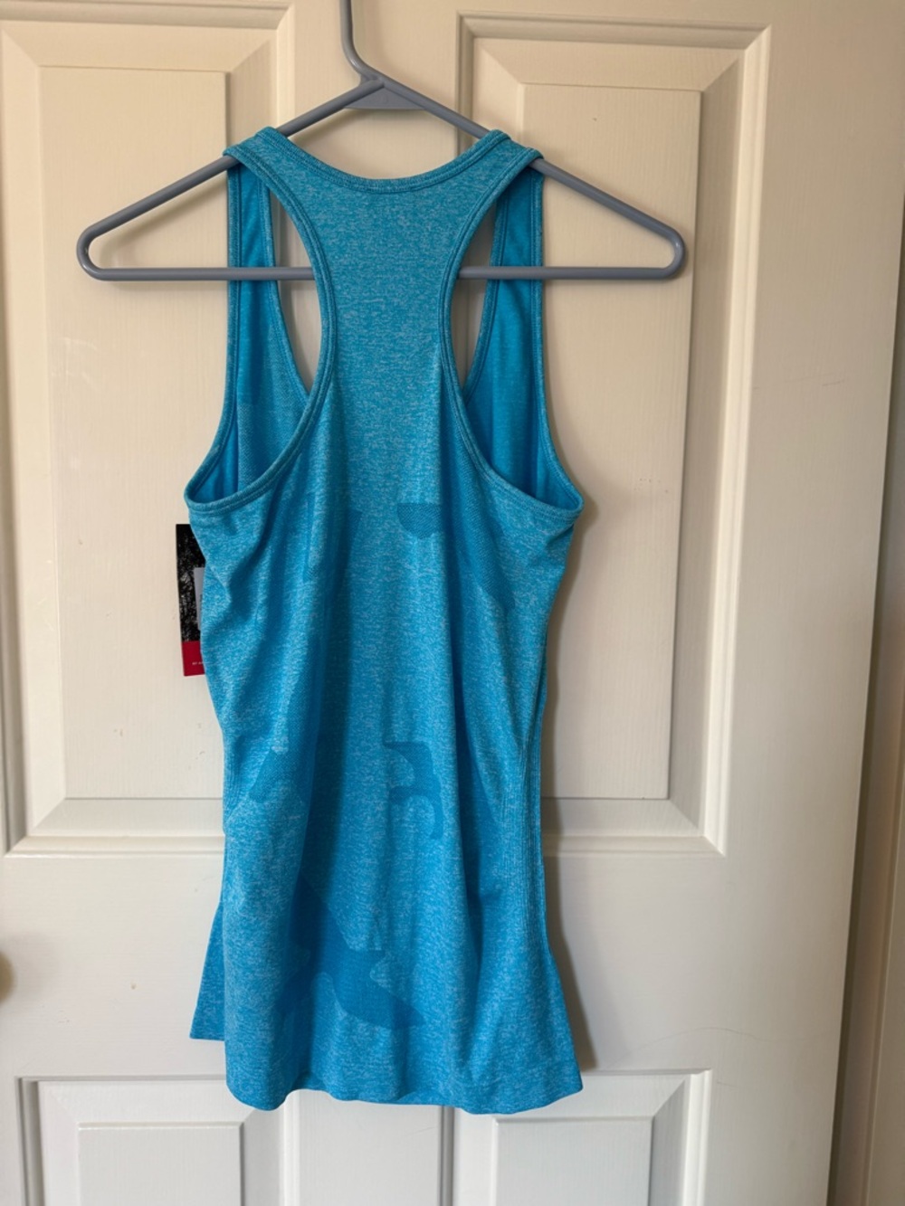 oiselle turquoise racerback training tank - Picture 5 of 6